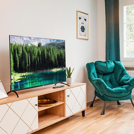 Smart Home - Wuppertal - Perfect For 6 Guests - Central - Netflix - Schwebebahn - Free Parking Zone Buitenkant foto