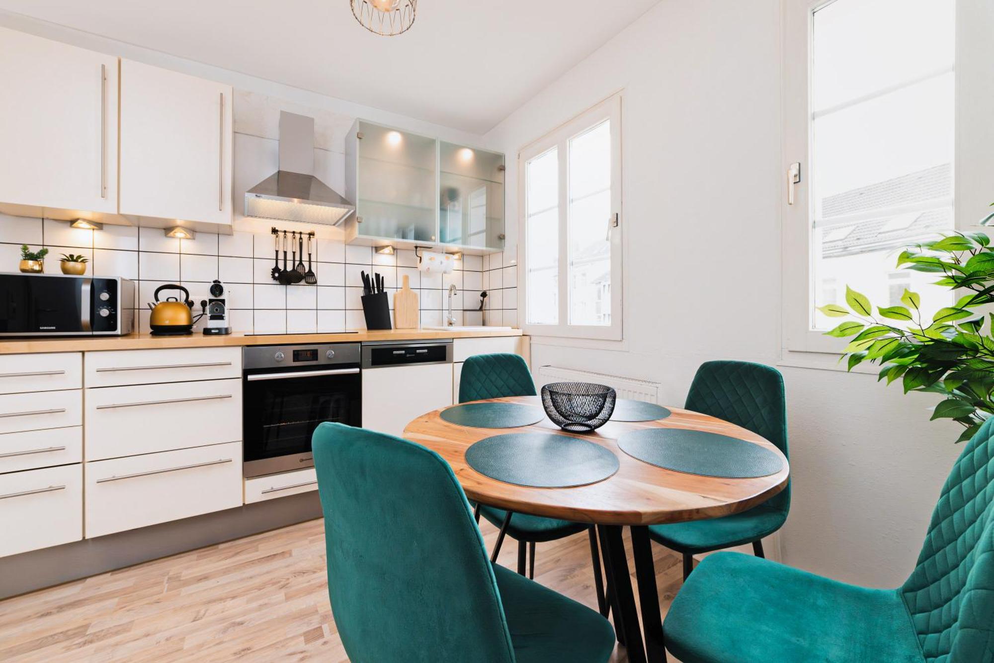 Smart Home - Wuppertal - Perfect For 6 Guests - Central - Netflix - Schwebebahn - Free Parking Zone Buitenkant foto